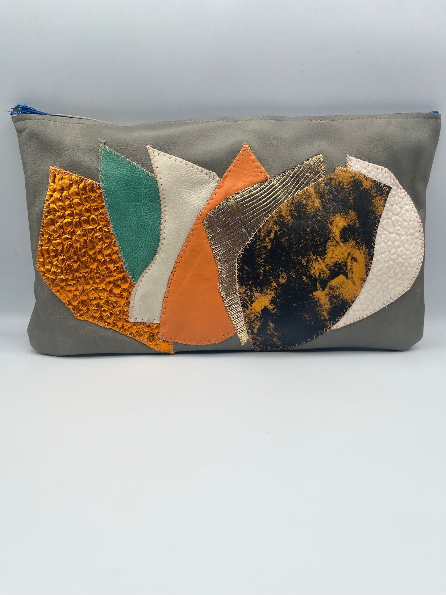 Spicey Slim Clutch